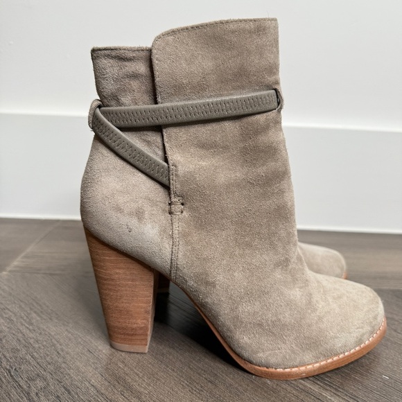 Joie Women's Suede Ankle Boots Sz 7 Like New - Picture 4 of 7
